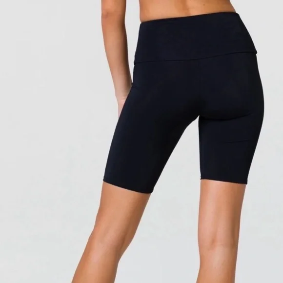 Onzie High Rise Bike Short - Picture 3 of 5